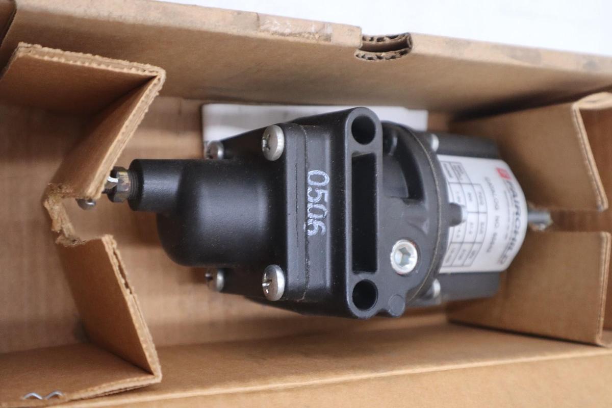 Used NEW OPEN BOX FAIRCHILD 65842 REGULATOR STK GF89A