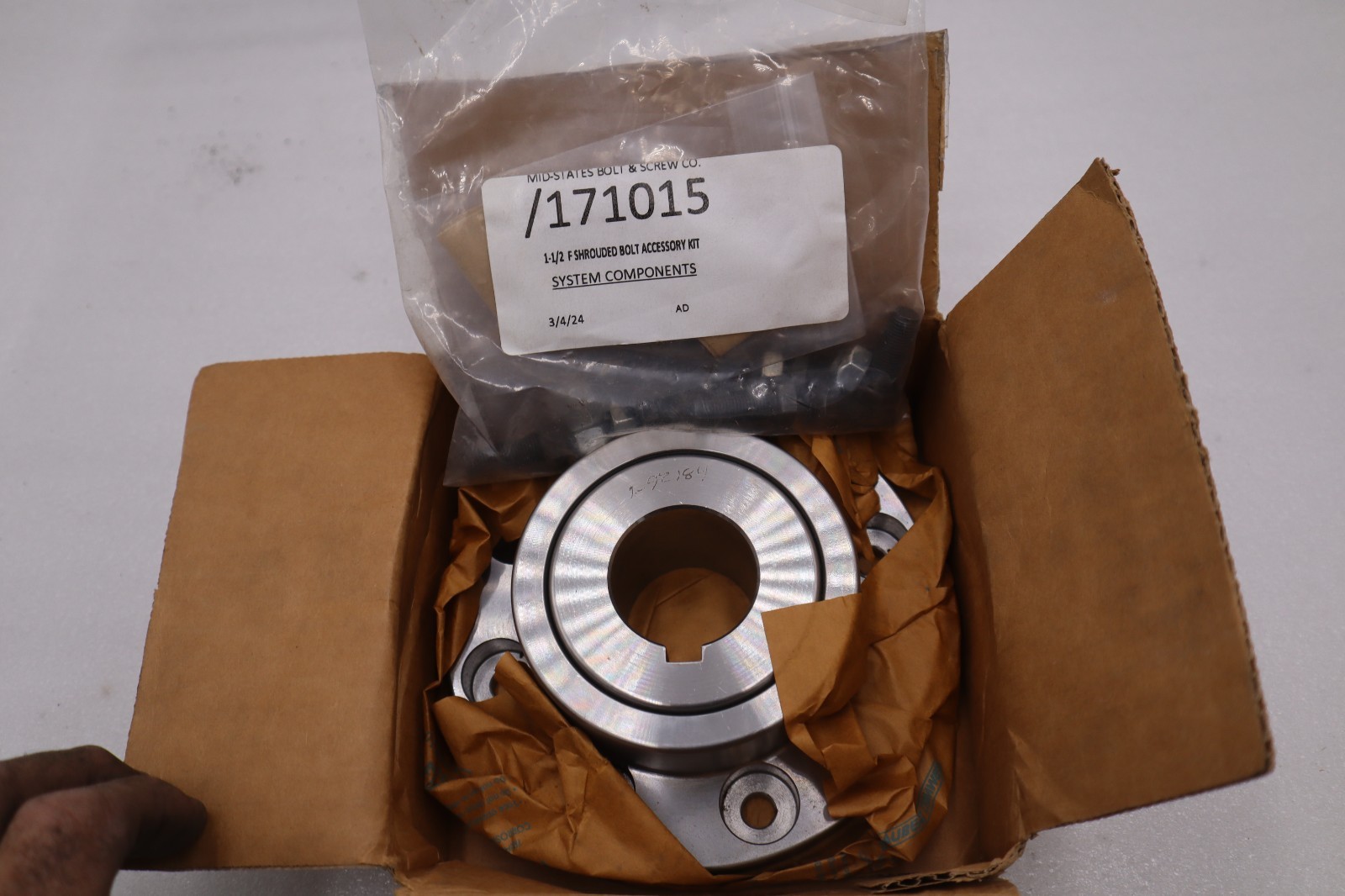 171015 F Series Shrouded Bolt Accessory Kit Size 1-1/2 - STOCK 4920CC