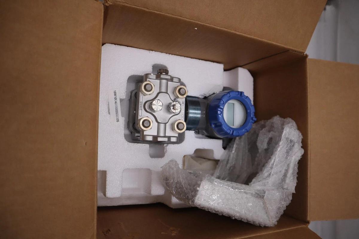 Honeywell STG700 GP Transmitter STG740-E1GN6A-1-A-CDC-11S-A-20A0-00-0000 #G405