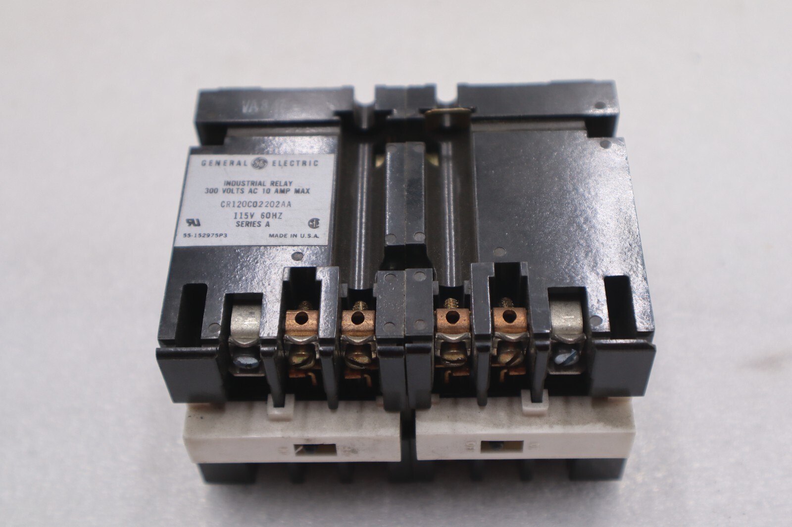 Used GENERAL ELECTRIC CR120C02202AA INDUSTRIAL RELAY SERIES A STOCK #3185