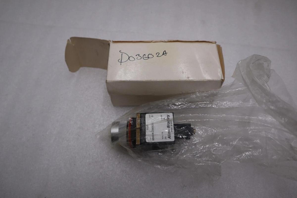 Used NEW ALLEN-BRADLEY 800MR-24HX2B SER D SELECTOR SWITCH 24V AC/DC #H327A