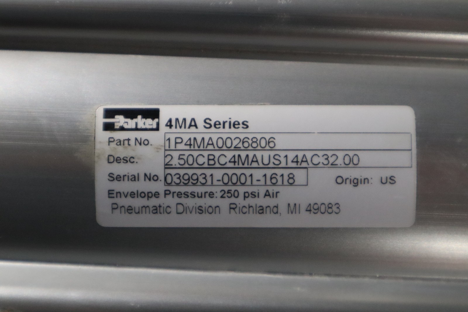 PARKER 1P4MA0026806 PNEUMATIC CYLINDER SERIES 4MA STOCK H1895