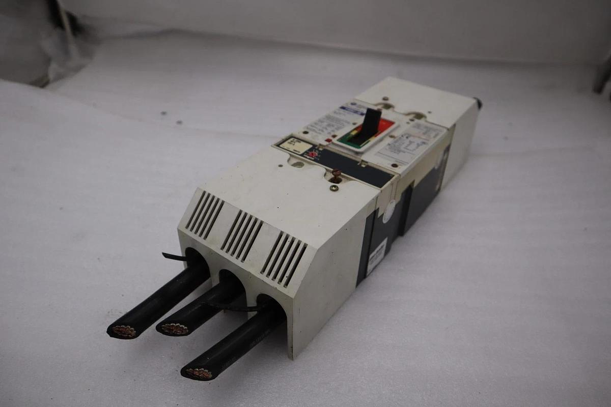 Used Allen Bradley 140U-J6X3 100A 3P 600V AC 250V DC Circuit Breaker STOCK H1869