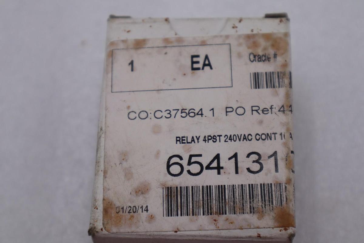 Used SIEMENS 3RH1140-1AP60 RELAY 4PST 240VAC CONTACTOR STOCK #K-2376