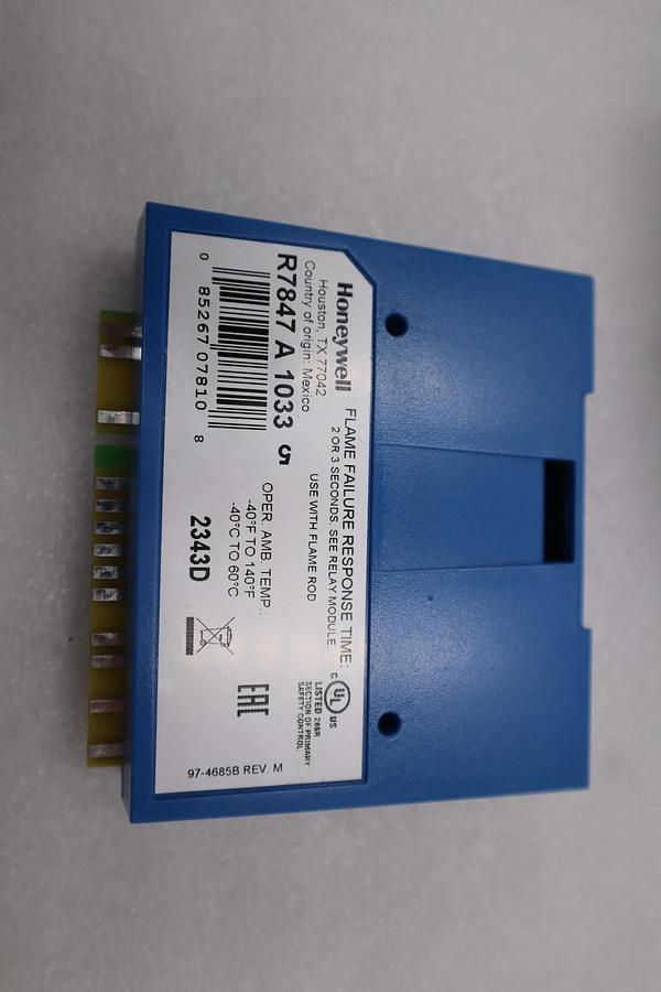 Used Honeywell, R7847 A 1033, Rectification Flame Amplifier, NEW (R7847A1033) #H964A