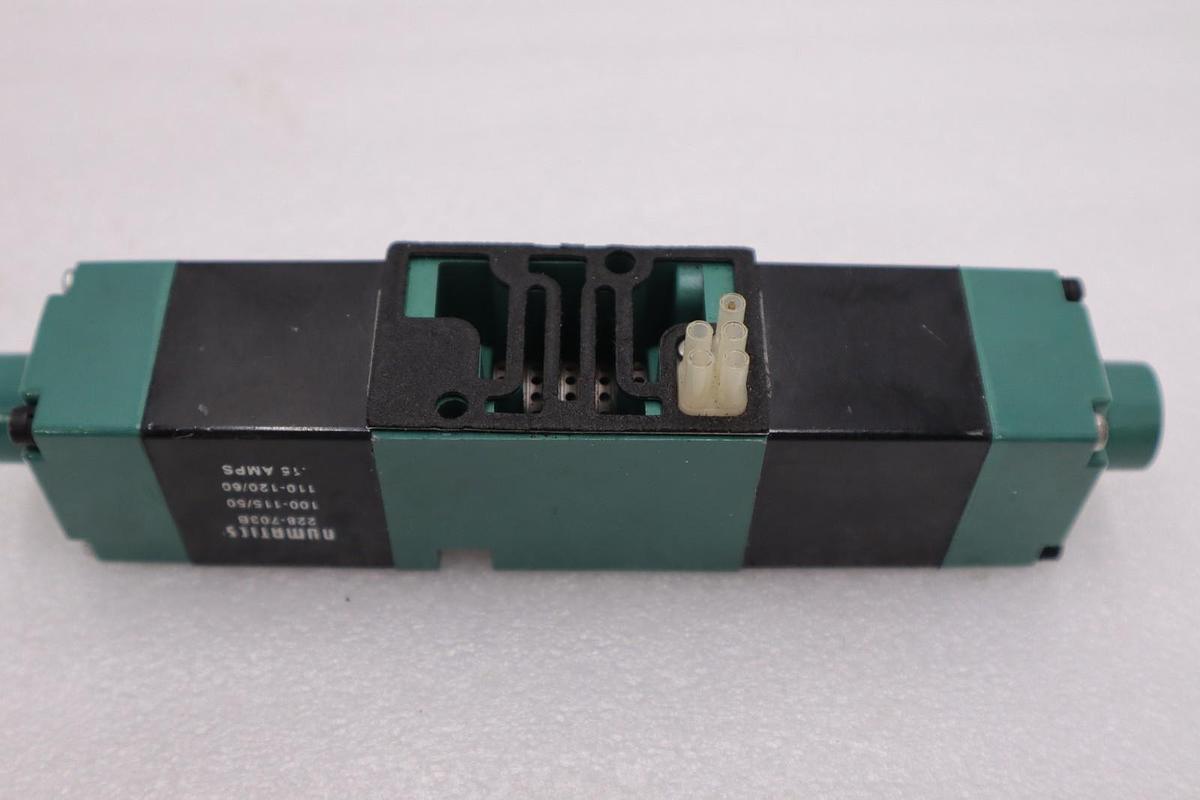 Used NEW OPEN BOX NUMATICS 081SS400K000030 110-120V .15A 150PSI STK H1508A