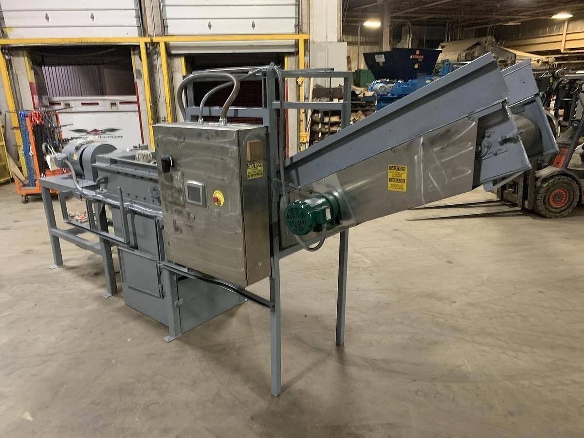 Used 25 HP SSI SHREDDER DUAL SHAFT SHREDDER