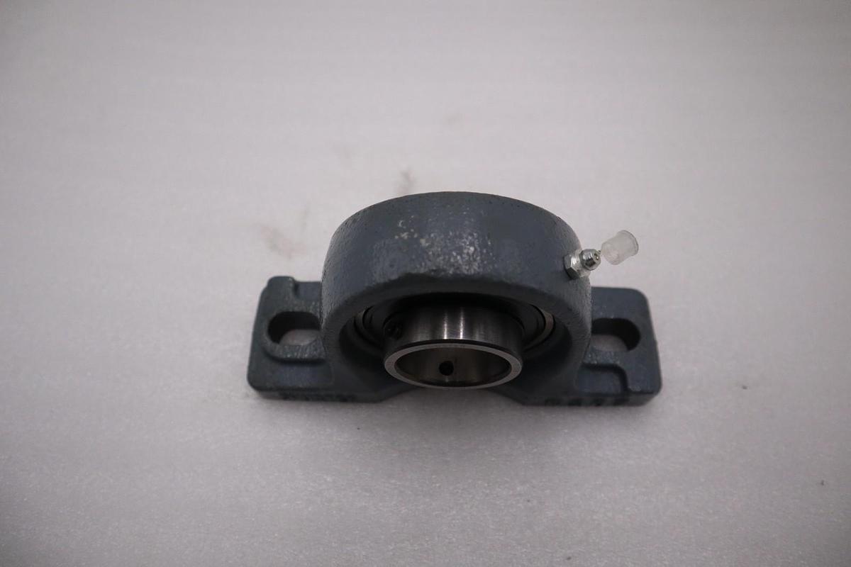 Used Bearing P207 UC207-23 Pillow Block Bearing STOCK H1335