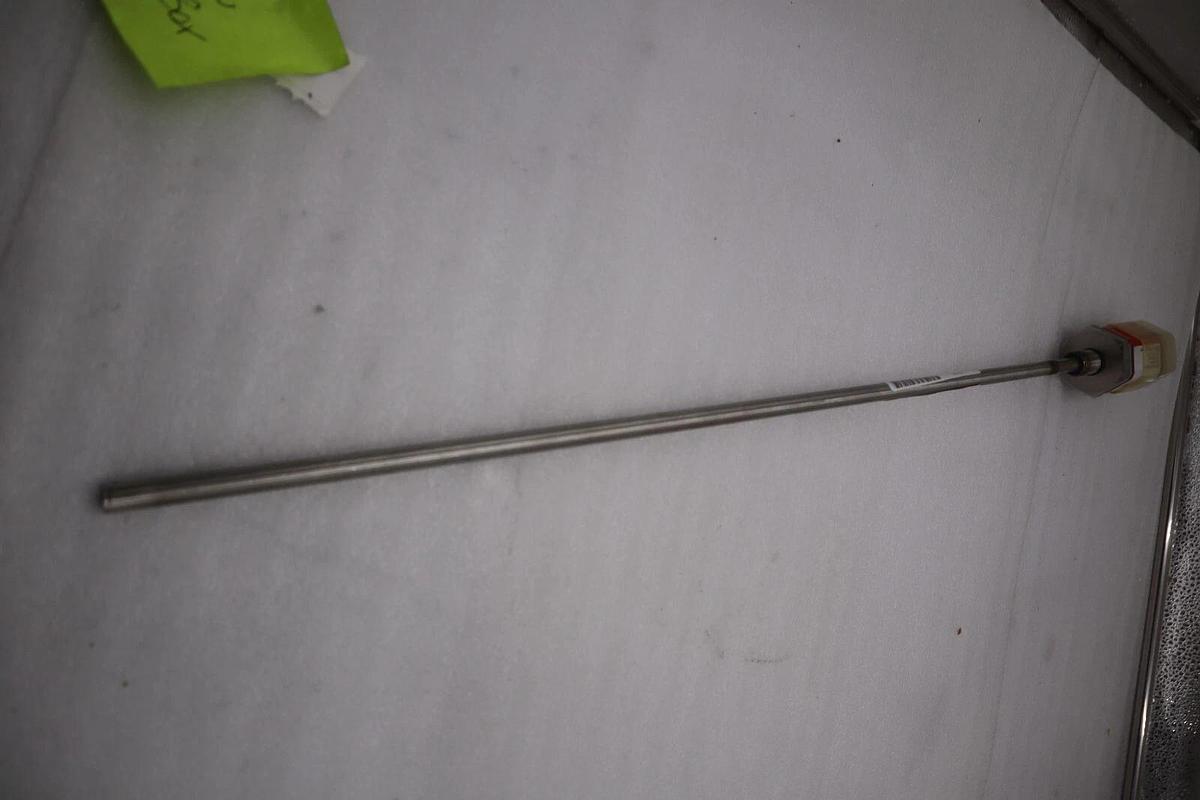 NEW MTS TEMPOSONICS R-SERIES LINEAR POSITION SENSOR W/ CABLE STOCK G493A