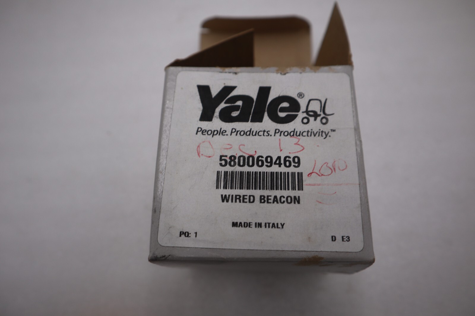 NEW Yale 580069469 Strobe Light STOCK G901A