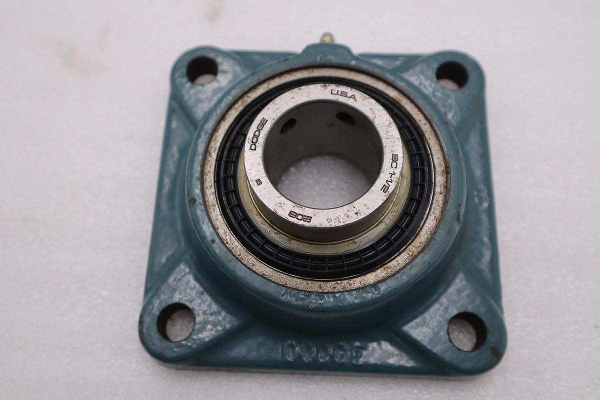 Used DODGE 208 SC 1-1/2 FLANGE MOUNT 4 BOLT HOUSING STOCK H1332