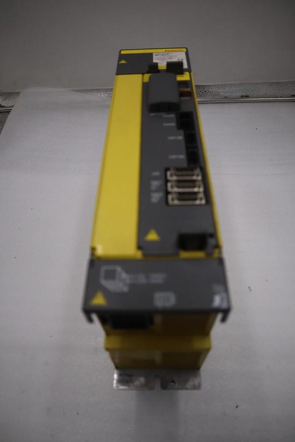 Used Fanuc Servo Amplifier Module A06B-6124-H207 Series D STOCK 107B