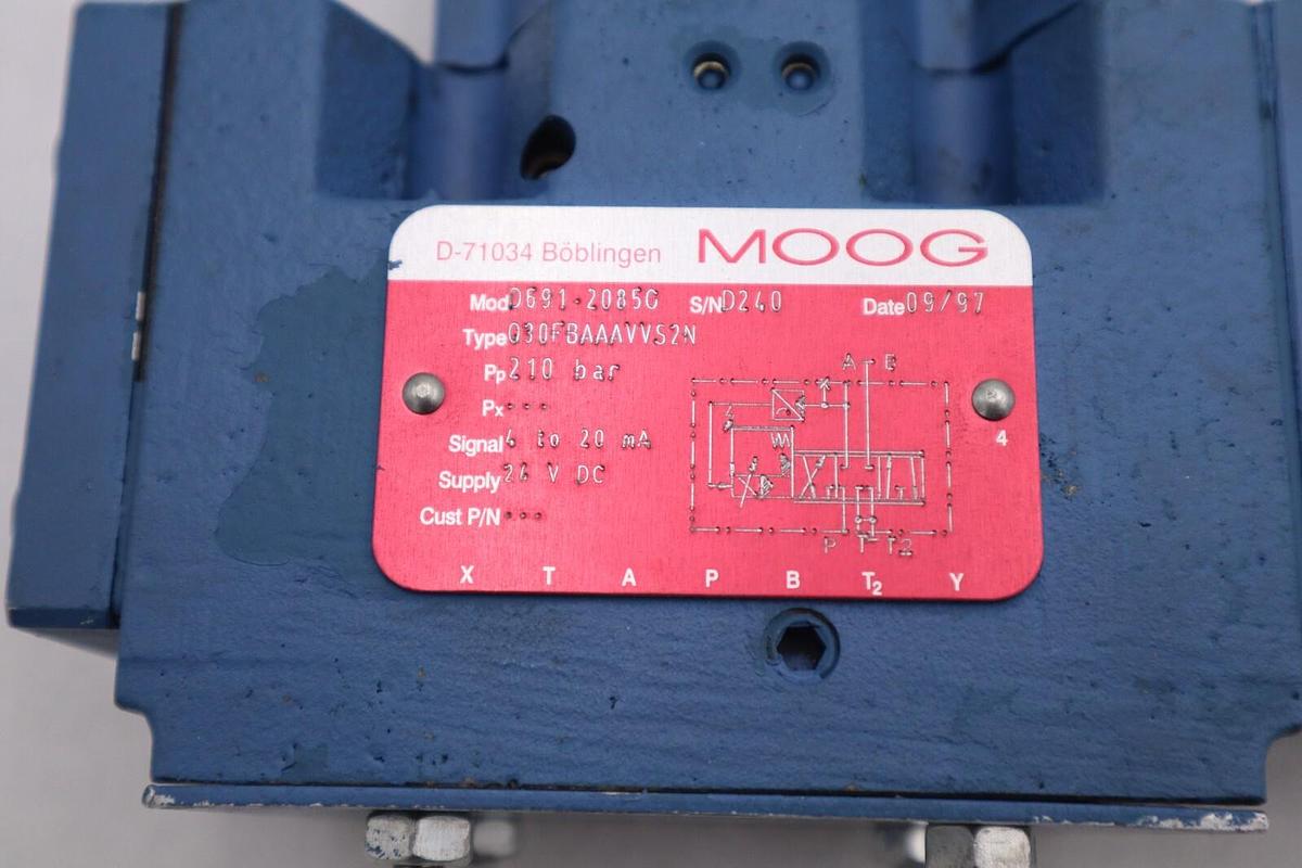 Used MOOG D691-2085G UNMP TYPE 030FBAAAVVS2N STOCK L-294