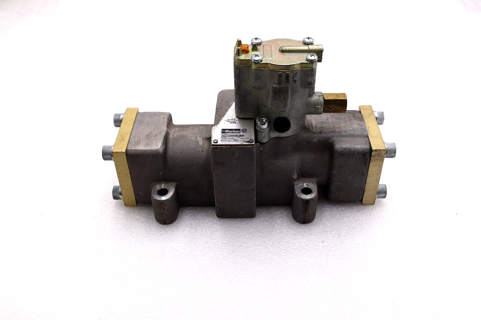 Used PARKER A6C1VXXAH05300A, 140 MAX INLET PRESSURE VALVE STOCK 2060