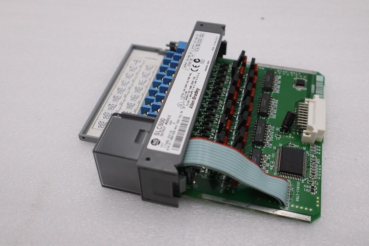 Used Allen Bradley 1746-OV16 /C SLC 500 16-Point Digital Output Module STOCK K-679-C
