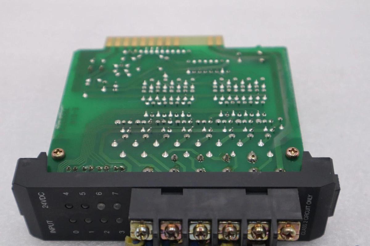 Used GE Fanuc IC610MDL101B Input 24 VDC 8 Point Module STOCK L-573C