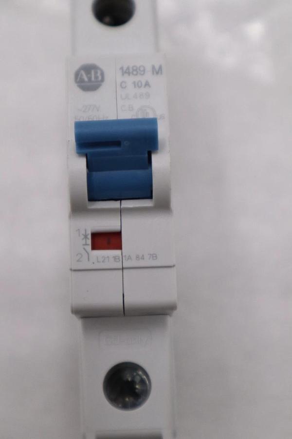 NEW OPEN BOX AB Allen Bradley 1489-M1C100 miniature circuit breaker STK H1095A