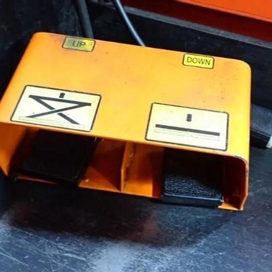 Used PRESTO LIFTS HEIGHT LOAD LEVELER MODEL P4-25-5248 P4 SERIES 2,500 POUND CAPACITY