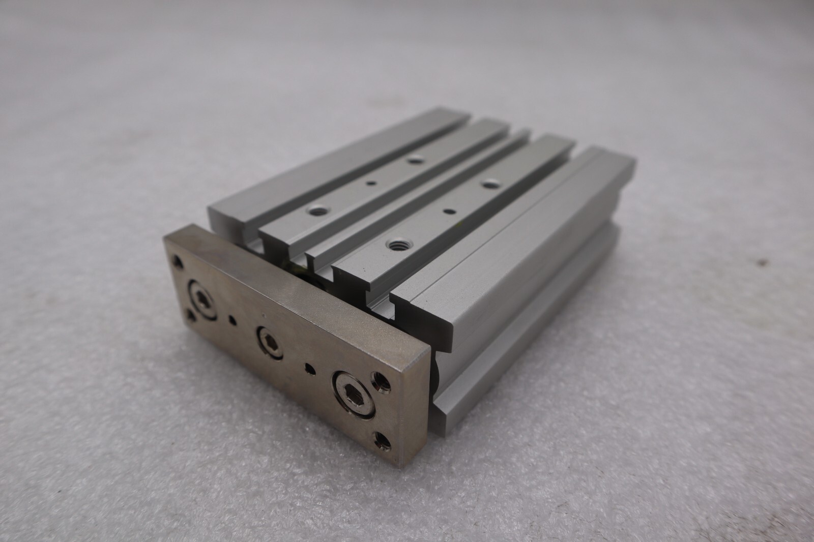 Used SMC MGPM20-40A-Y7PSDPC-XC19 / MGPM2040AY7PSDPCXC19 (NEW) STOCK K-2543