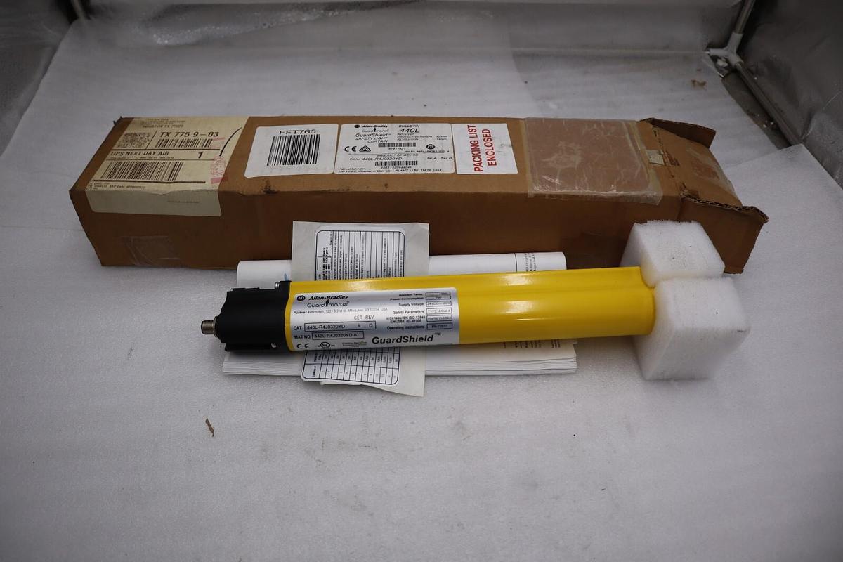 ALLEN BRADLEY 440L-R4J0320YD GUARDSHIELD LIGHT CURTAIN NEW IN BOX STOCK H307