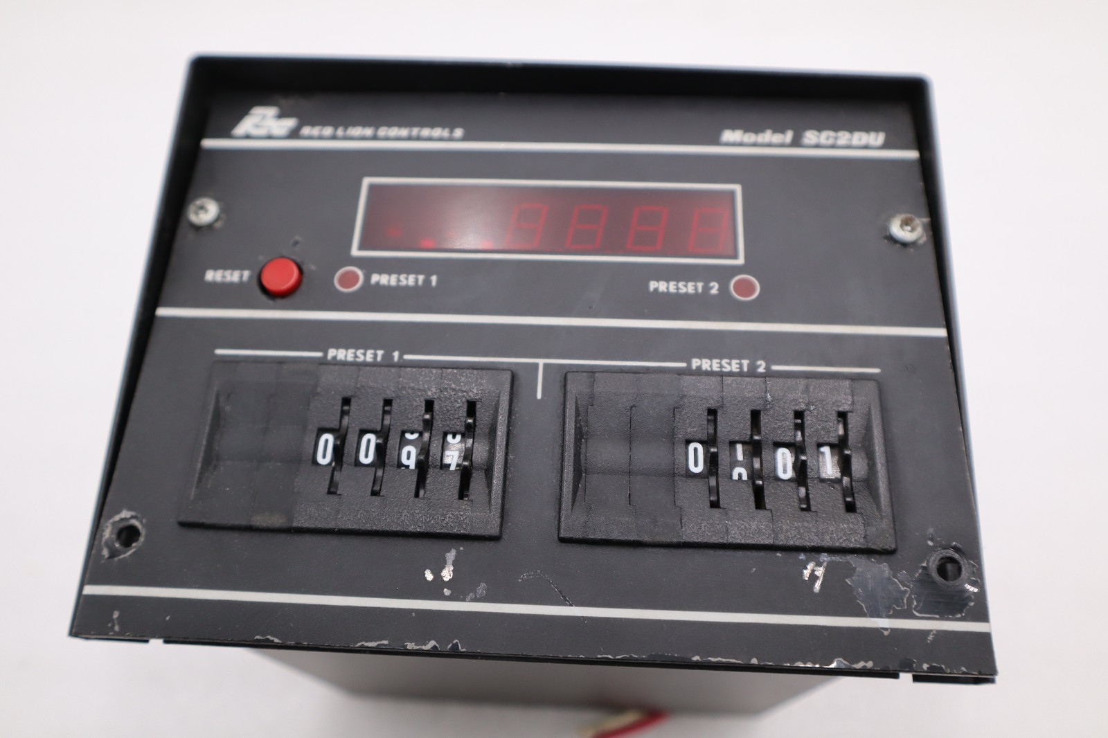 Used Red Lion Controls SC2DU Preset-Able Counter STOCK 3489A