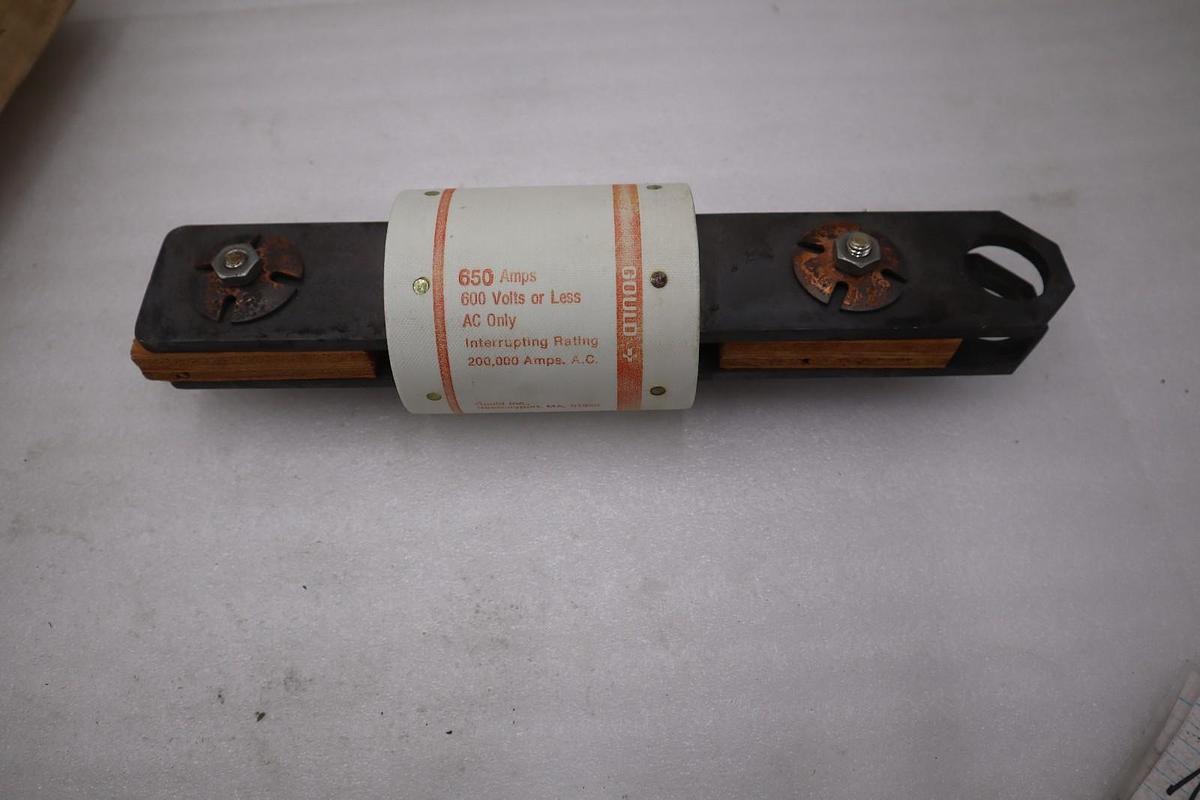 SHAWMUT A6Y6505/ A6Y650-5 DC FUSE 500V 650A A6Y TYPE 5 - STOCK 5802A