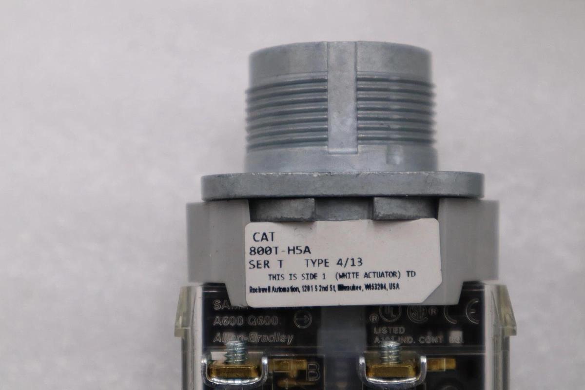 Used New Allen Bradley 800T-H5A Selector Switch 30MM 2 Position Ser.T STOCK H640A