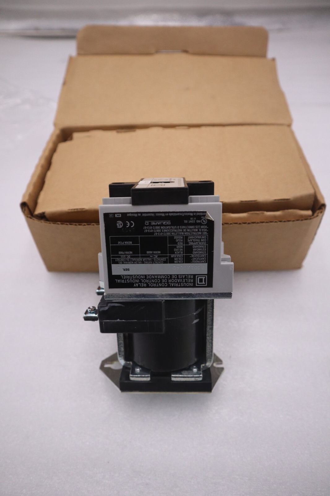 Used NEW OPEN BOX SQUARE D 8501XDO40V62 SER. A 115/125VDC STOCK G354A