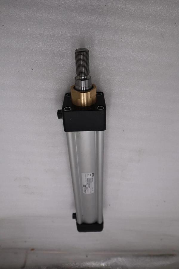 Used PARKER 1P4MA0003922 4MA SERIES TIE ROD PNEUMATIC CYLINDER AIR SERVICE STK H1195