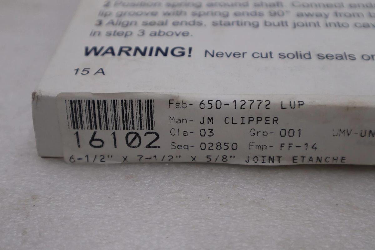 Used PARKER 12772-H1L5 CLIPPER OIL SEALS - NEW IN BOX - STOCK GF1087
