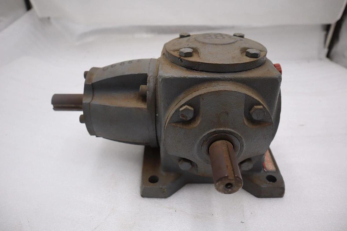 Used BOSTON GEAR R146-CM1 SPECIAL MT REDUCER STOCK M-70