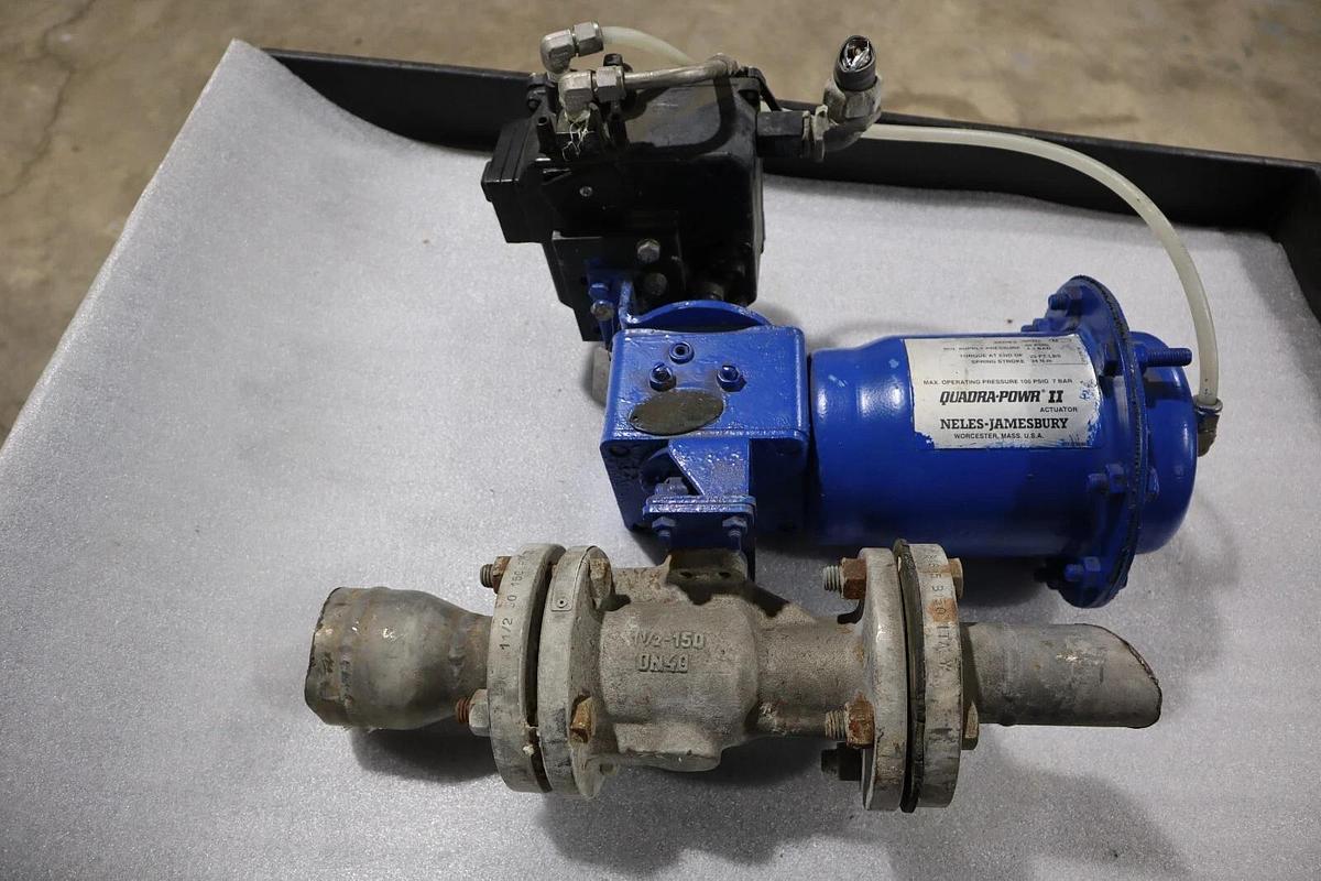 Used 1" Jamesbury Stainless Ball Valve QUADRA-POWR II STOCK S-621