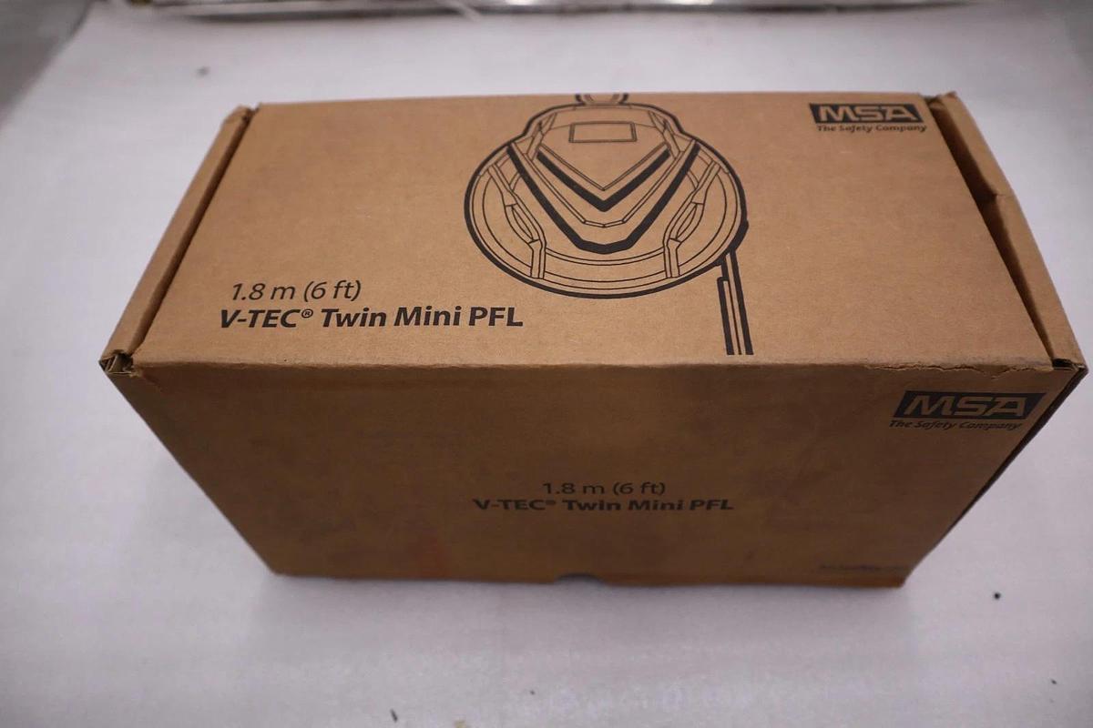 Used V-TEC TWIN MINI PFL MSA 63111-00A 6' Web Retractable with Steel Snap Hooks NEW