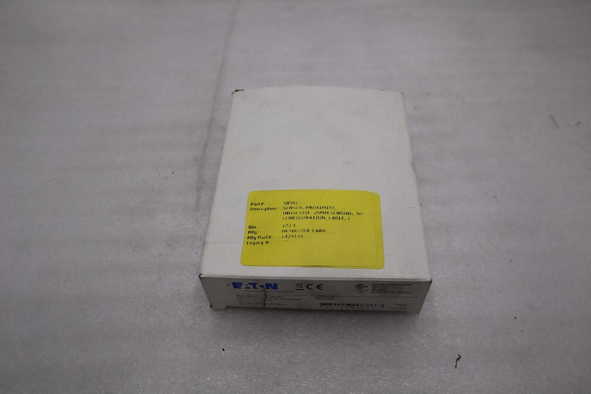 Used NEW OPEN BOX Eaton E59-M30C129C02-A1 iProx Programmable Proximity Sensor -5632CC