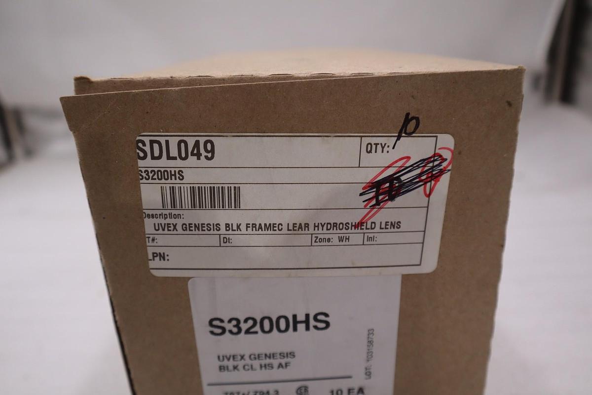 HONEYWELL S3200HS / S3200HS UVEX GENESIS BLK CL HS QT 10 - STOCK 4746A