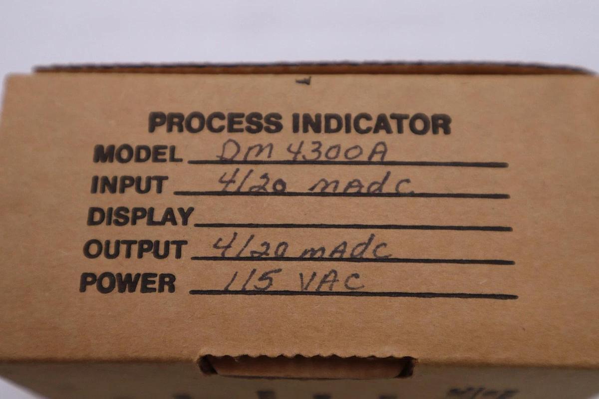 Used New In Box Wilkerson Instrument DM4300A DC Isolated Transmitter STOCK H714A