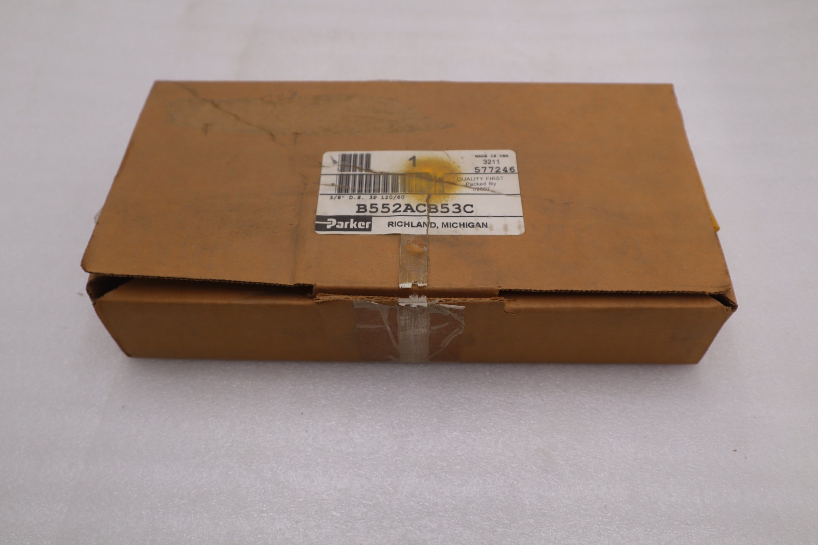 Used NEW OPEN BOX Parker B552ACB53C Pneumatic Solenoid Valve 150 PSI STK GF484A