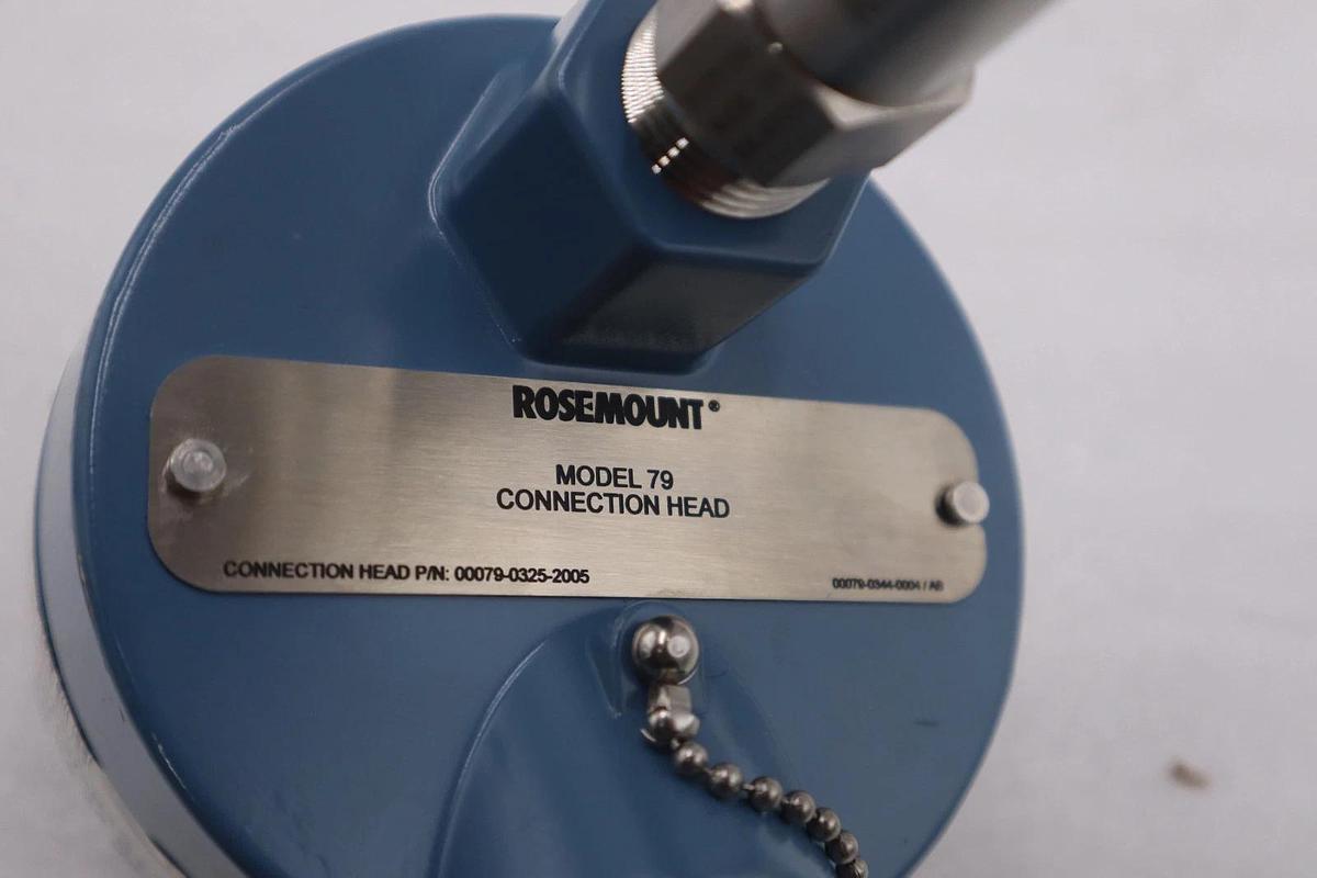 NEW OPEN BOX ROSEMOUNT MODEL 79 CONNECTION HEAD STOCK G577A
