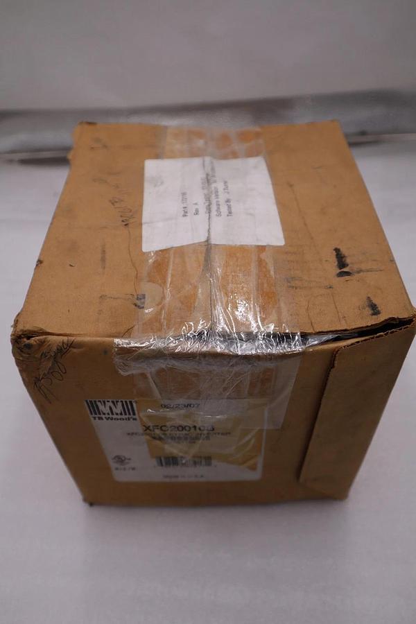 Used DANFOSS XFC2002-0B DRIVE MICRO-INVERTER XFC2000 SERIES INPUT: 208-230 VAC H1043