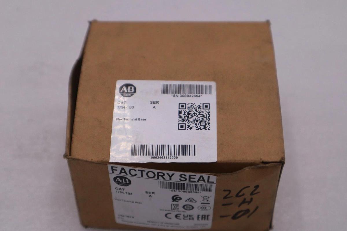 NEW OPEN BOX AB  1794-TB3 Allen Bradley Flex I/O base 1794TB3 STK L208CC