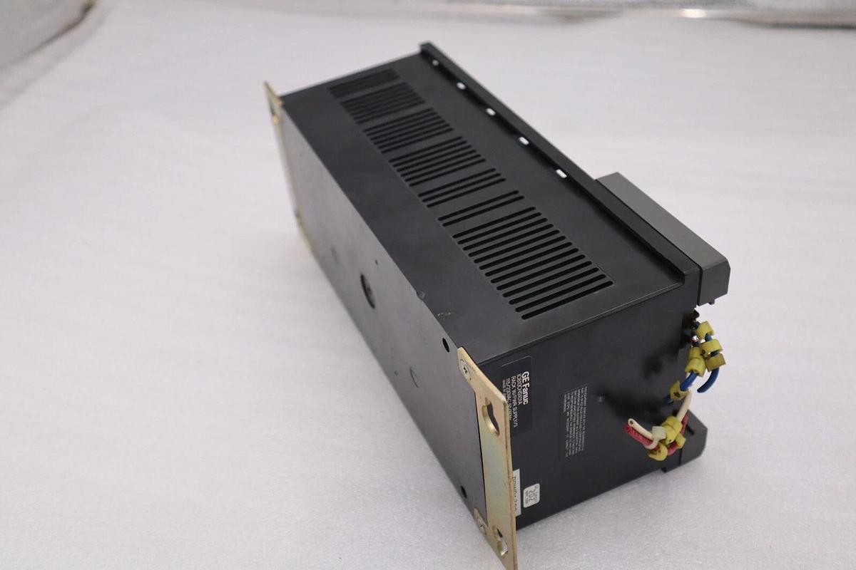 Used GE FANUC IC610CHS101A 5 SLOT RACK STOCK L-563-C