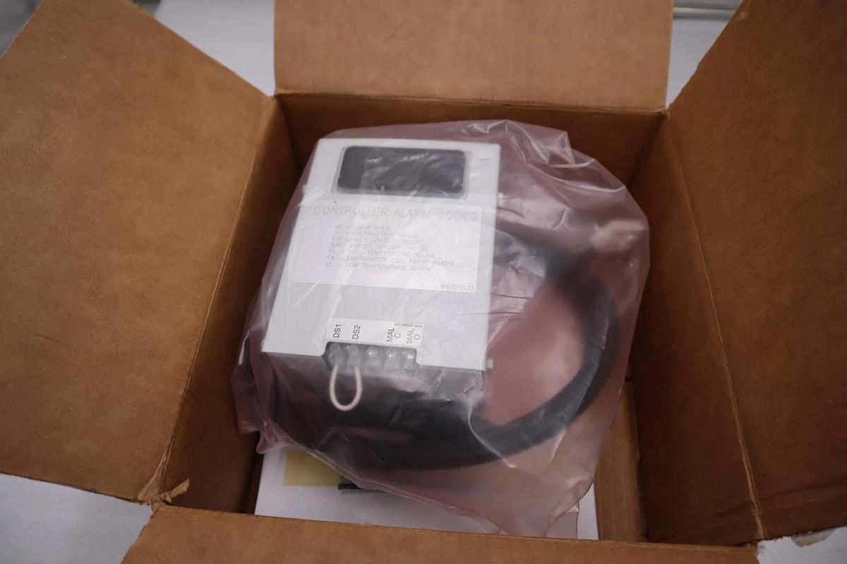 NVENT 89206050 DIGITAL CONTROLLER ASSEMBLY ACU10 - NEW IN BOX - STOCK 3838CC