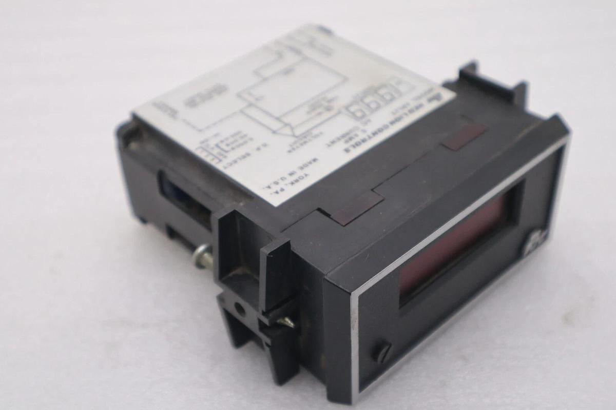 Used Red Lion Controls APLIT405 Current Meter STOCK L-556-C