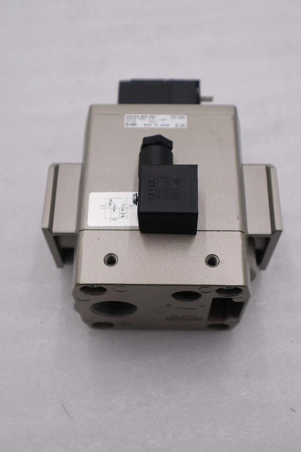 NEW SMC AV5000-N06-5DZ/ AV5000N065DZ SOFT START VALVE STOCK H1250