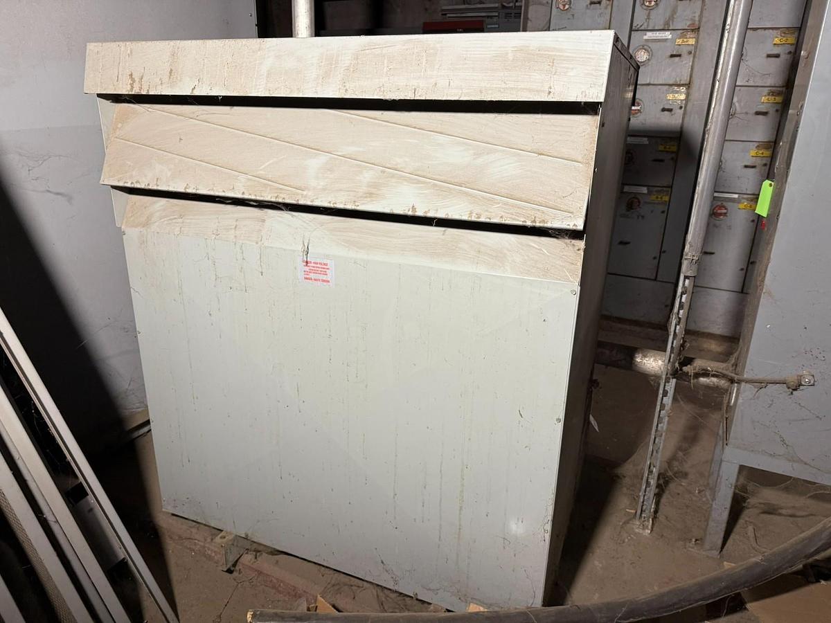 Used 440 kVA HPS Hammond DM440NJ Transformer HV 575V LV 460/266V ALUMINUM WINDINGS