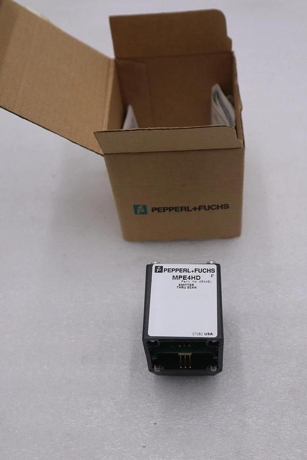 NEW PEPPERL+FUCHS MPE4HD EMITTER 454401 NEW WITH BOX STOCK G764A
