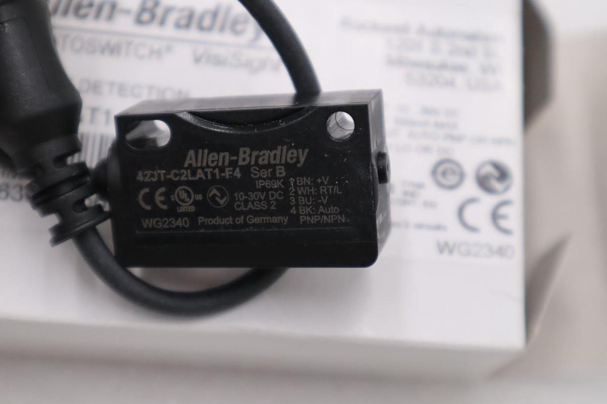 Allen Bradley 42JT-C2LAT1-F4 PHOTOELECTRIC SENSOR 42JT CLEAR OBJECT STOCK H1021A