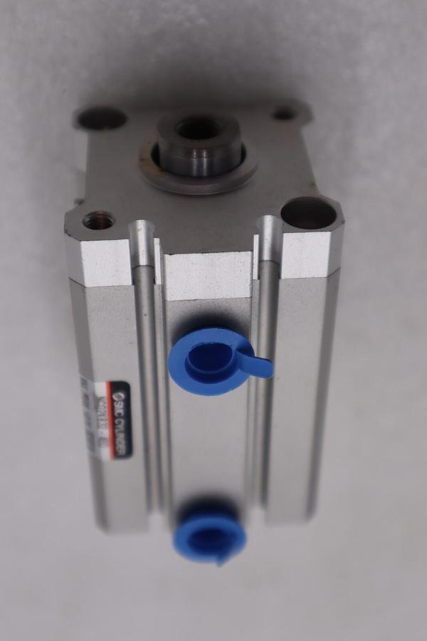 Used SMC NCQ2KB32-40D / NCQ2KB3240D (BRAND NEW) CYLINDER STOCK 1394-A