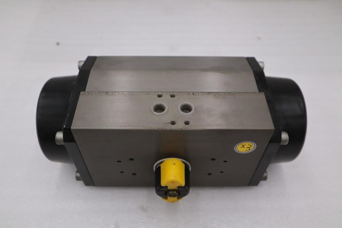 Used NEW OPEN BOX SHARPE CONTROL SP100N 50116 STK 5742CC