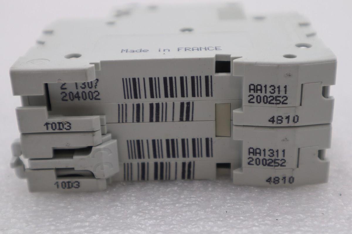 Used SCHNEIDER ELECTRIC GG004D001 CIRCUIT BREAKER 10A 240VAC STOCK #K-2326